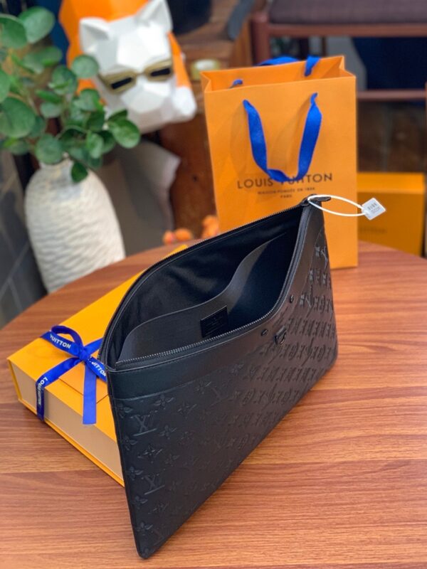 Louis Vuitton DISCOVERY POCHETTE