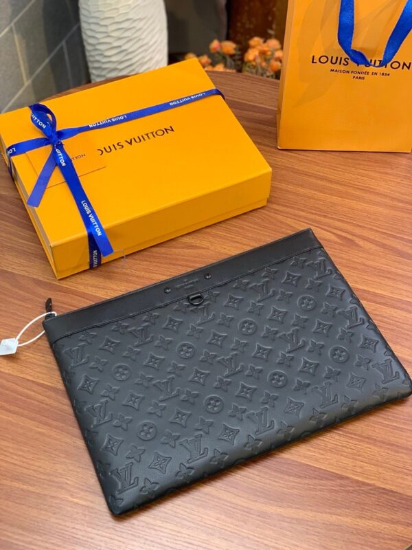 Louis Vuitton DISCOVERY POCHETTE