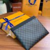 Louis Vuitton DISCOVERY POCHETTE