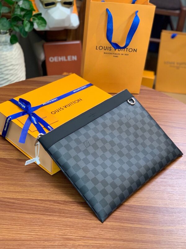 Louis Vuitton DISCOVERY POCHETTE