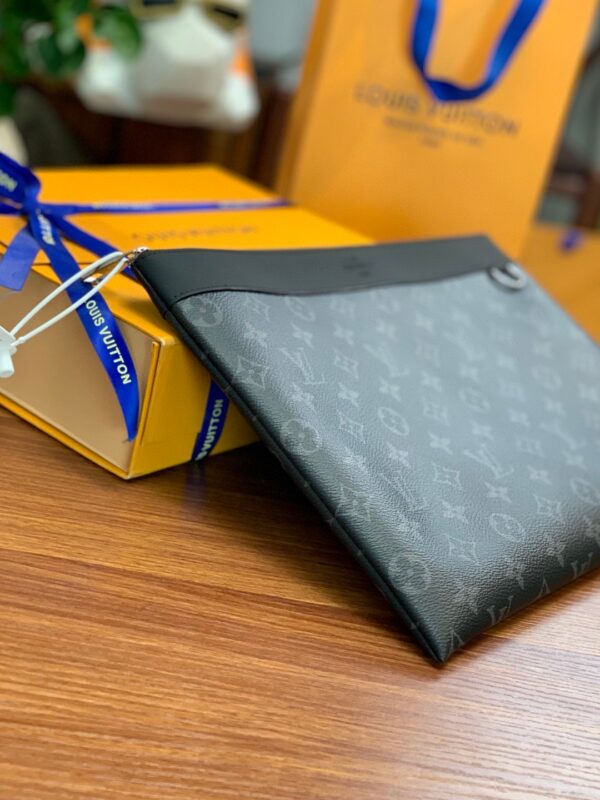 Louis Vuitton DISCOVERY POCHETTE