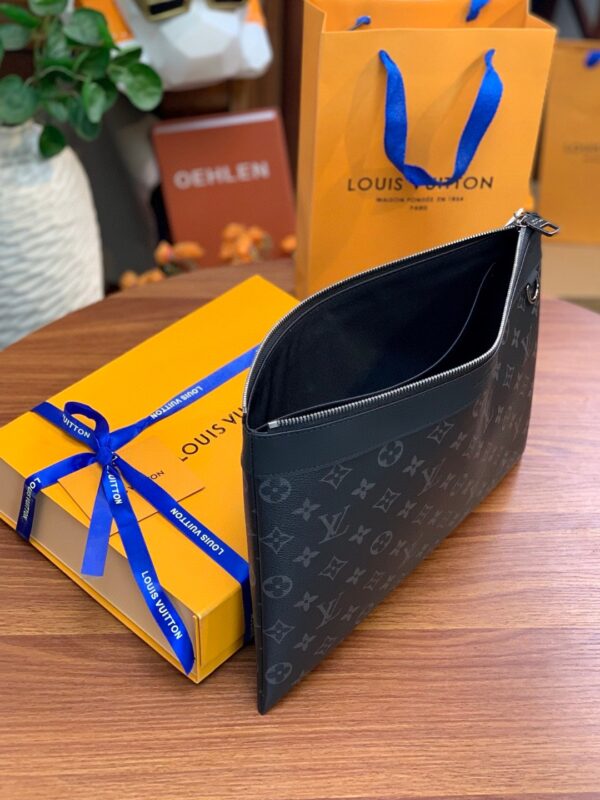Louis Vuitton DISCOVERY POCHETTE