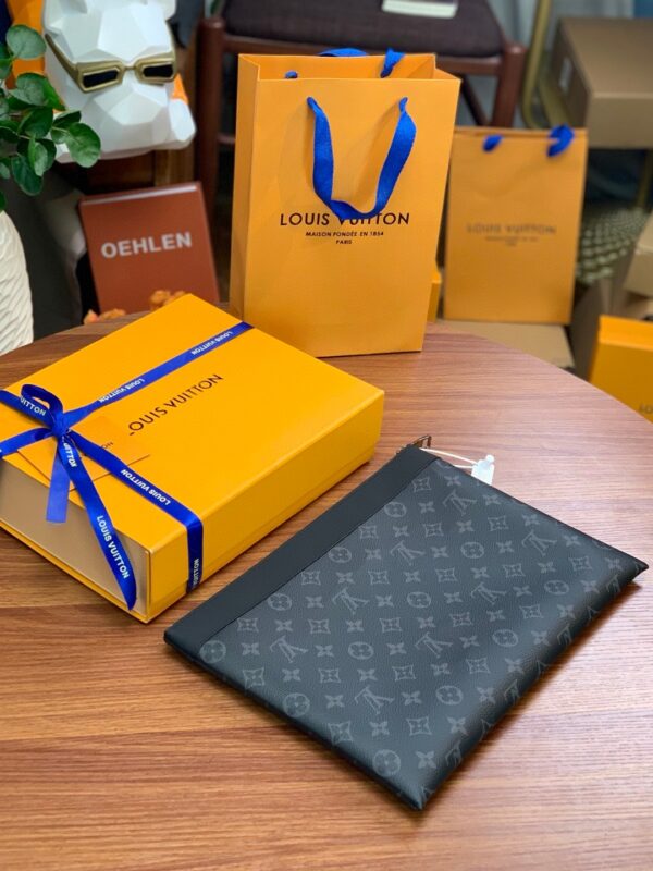 Louis Vuitton DISCOVERY POCHETTE