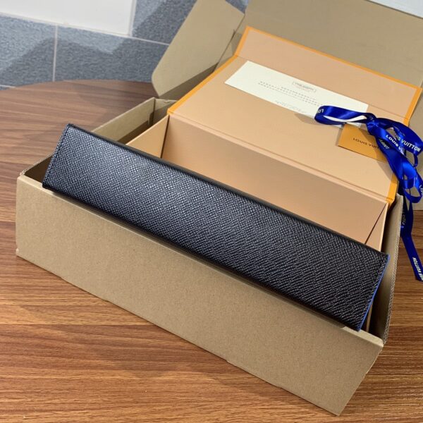 Louis Vuitton POCHETTE Voyage MM