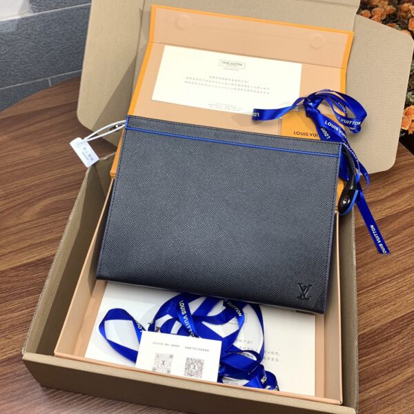 Louis Vuitton POCHETTE Voyage MM
