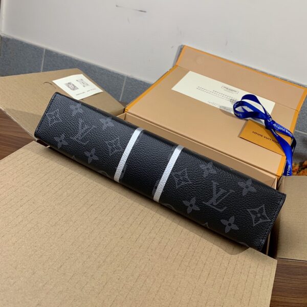 Louis Vuitton Pochette Voyage second  clutch