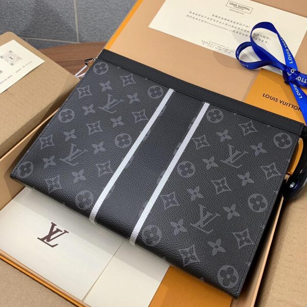 Louis Vuitton Pochette Voyage second  clutch