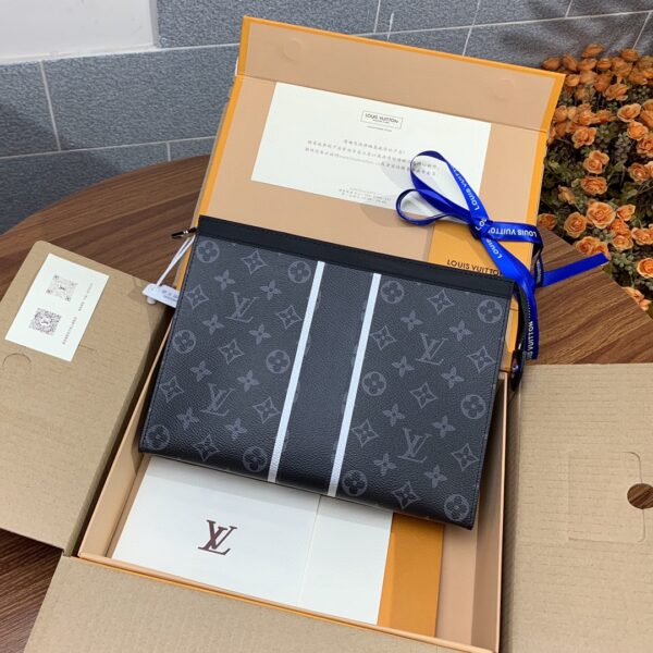 Louis Vuitton Pochette Voyage second  clutch