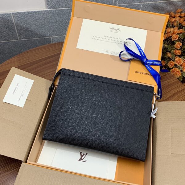 Louis Vuitton Pochette Voyage MM