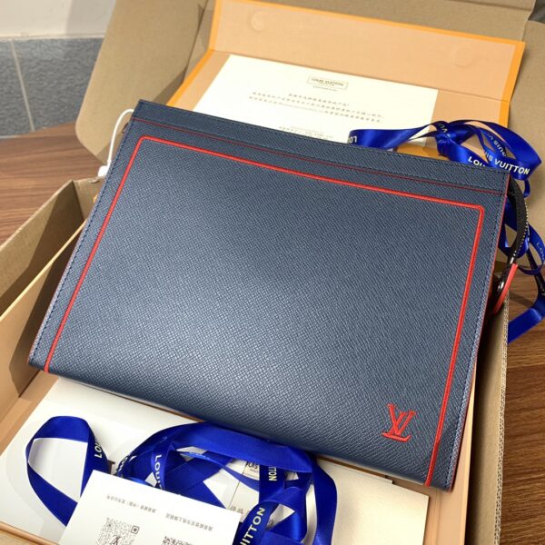 Louis Vuitton Pochette Voyage MM