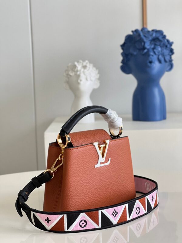 Louis Vuitton Capucines Mini