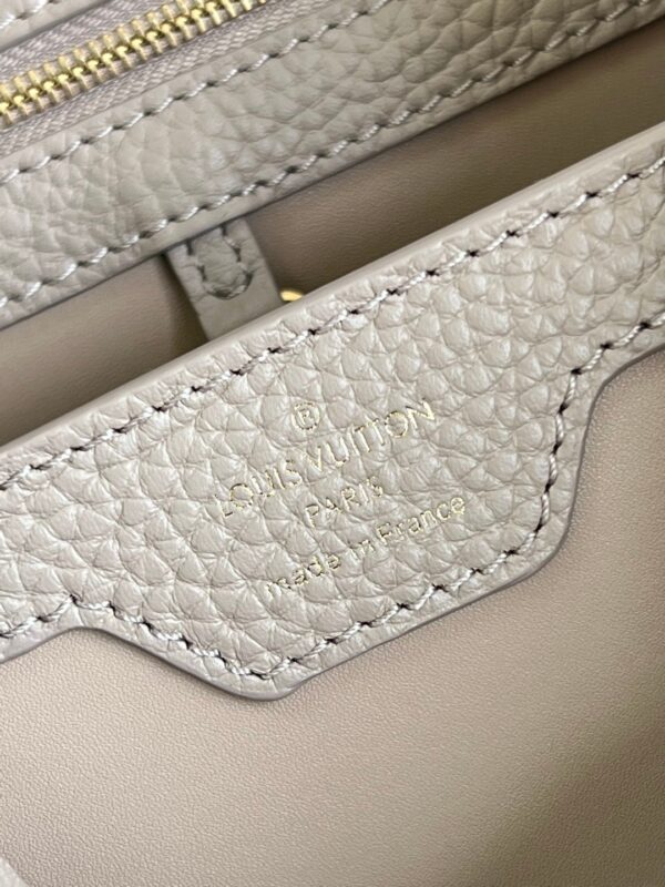 Louis Vuitton Capucines BB