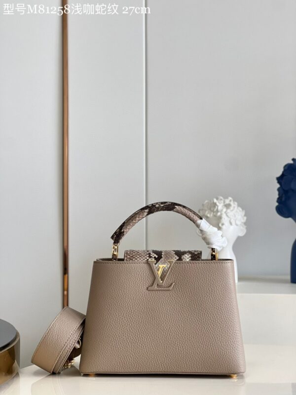 Louis Vuitton Capucines BB