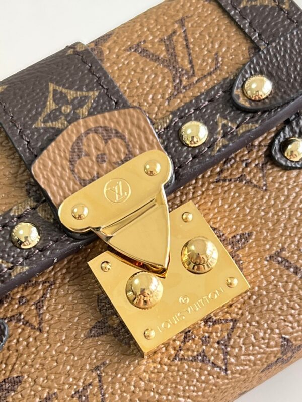 Louis Vuitton Monogram essential trunk