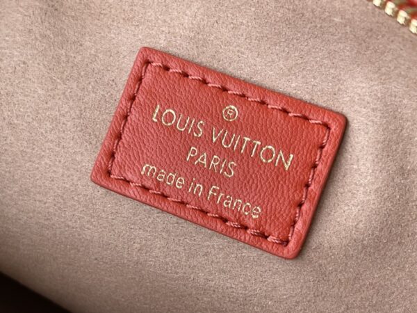 Louis Vuitton Coussin PM