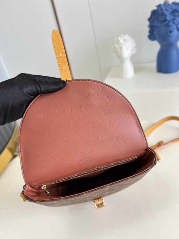 Louis Vuitton Monogram Chantilly