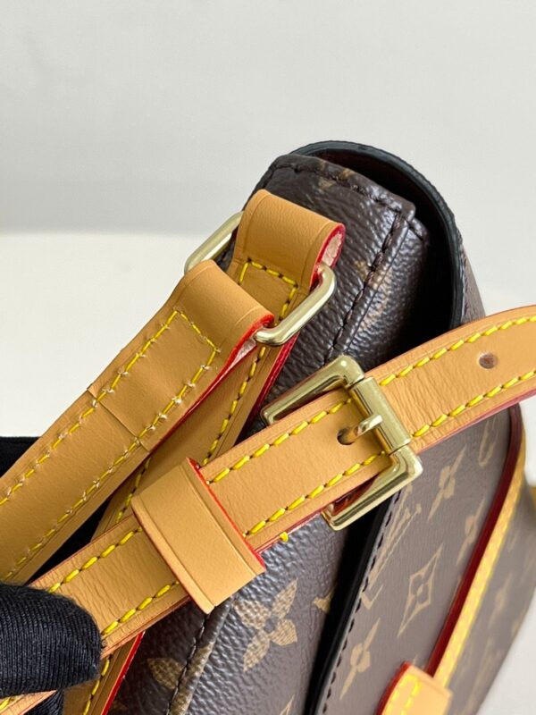 Louis Vuitton Monogram Chantilly