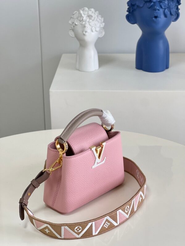 Louis Vuitton Capucines Mini