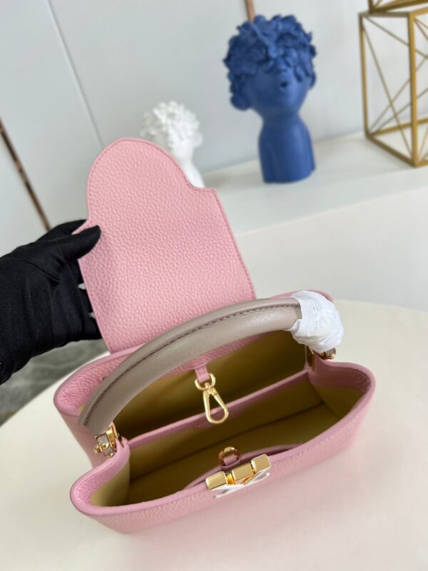 Louis Vuitton  Capucines BB