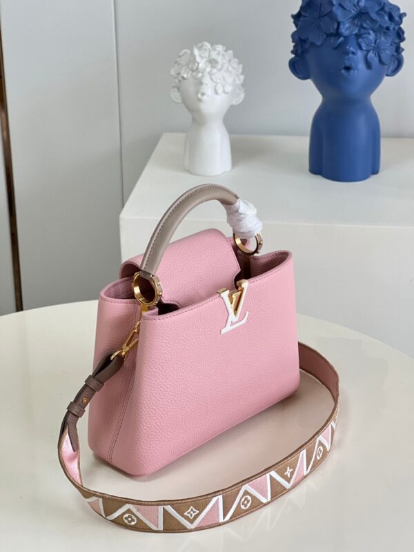 Louis Vuitton  Capucines BB