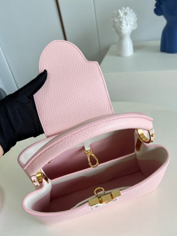 Louis Vuitton Capucines BB