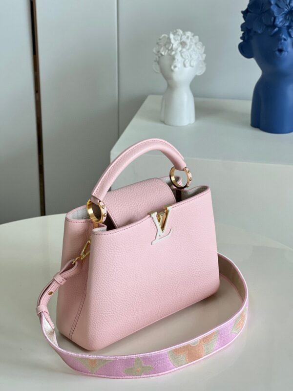 Louis Vuitton Capucines BB