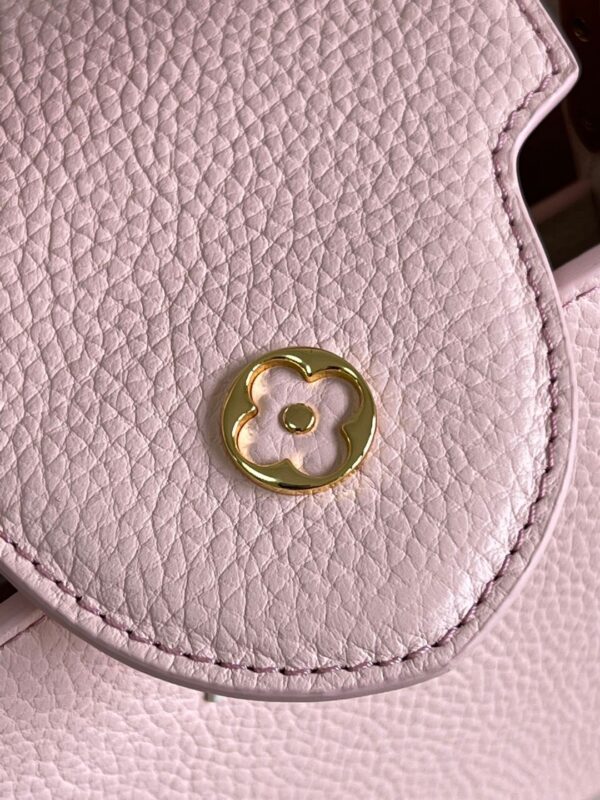 Louis Vuitton Capucines BB