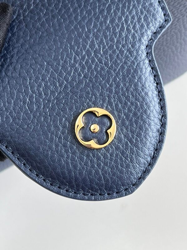 Louis Vuitton Capucines BB
