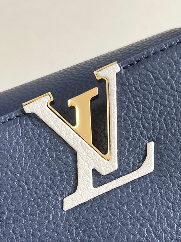Louis Vuitton Capucines MM