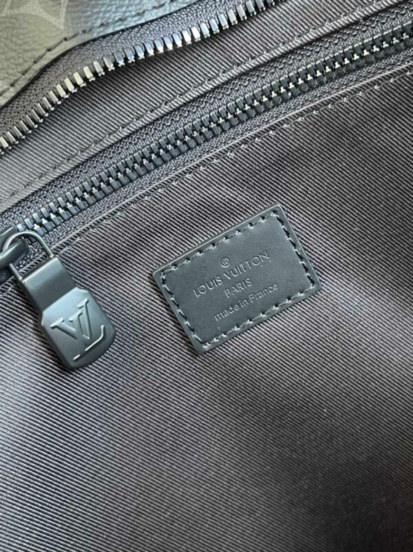 Louis Vuitton Sac Plat Horizontal Zippe