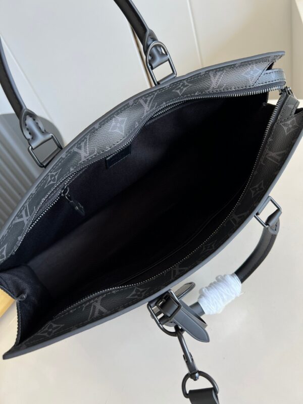 Louis Vuitton Sac Plat Horizontal Zippe