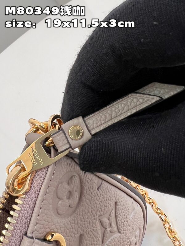 Louis Vuitton Easy Pouch On Strap