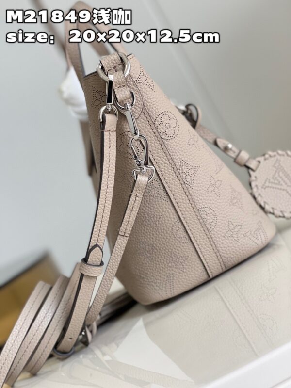 Louis Vuitton Blossom PM