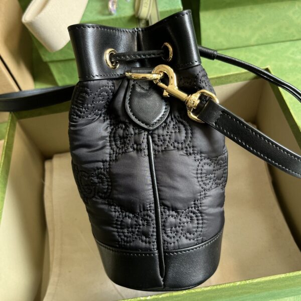 Gucci GG Matelassé bucket bag