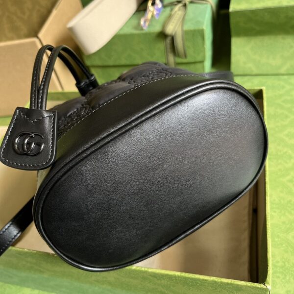 Gucci GG Matelassé bucket bag