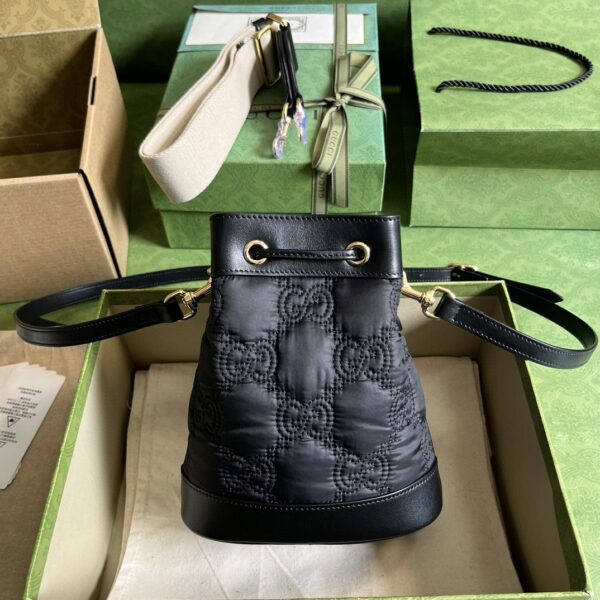 Gucci GG Matelassé bucket bag