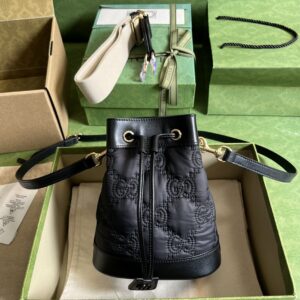 Gucci GG Matelassé bucket bag