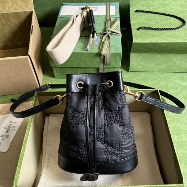 Gucci GG Matelassé bucket bag