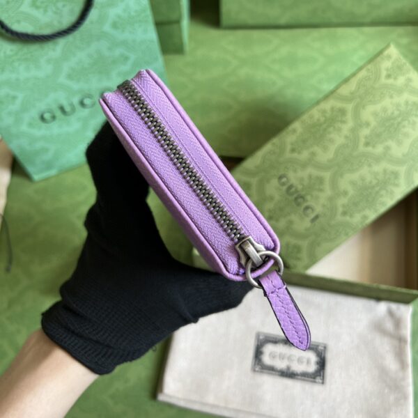GUCCI Leather zip around wallet