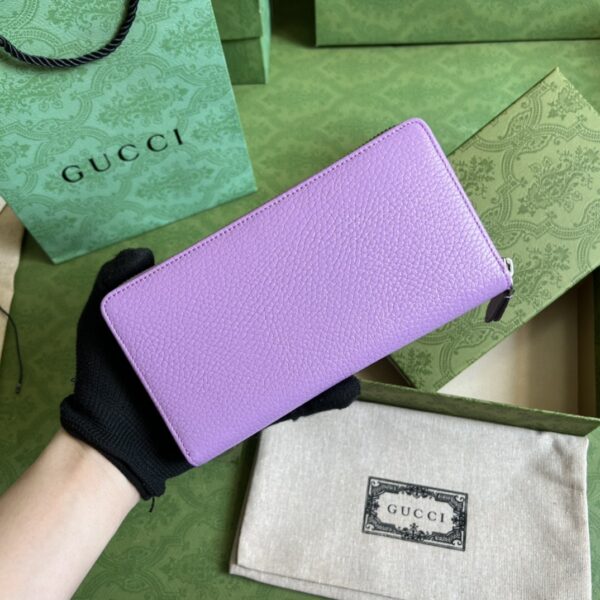 GUCCI Leather zip around wallet