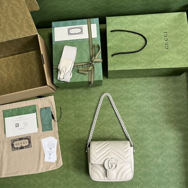 Gucci GG Marmont matelassé mini shoulder bag