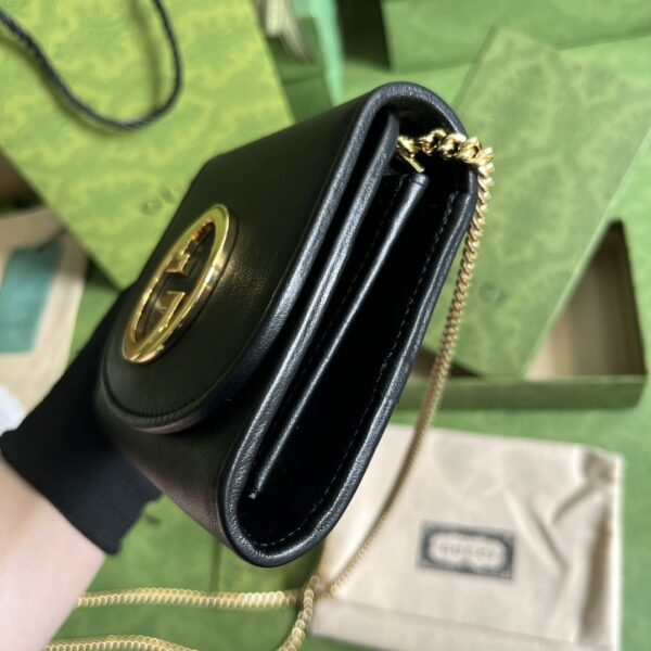 GUCCI Blondie medium chain wallet