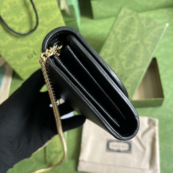 GUCCI Blondie medium chain wallet