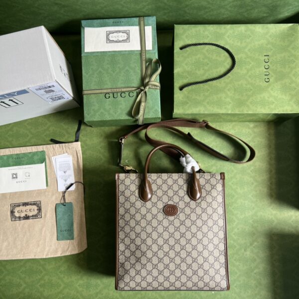 Gucci Small tote with Interlocking G