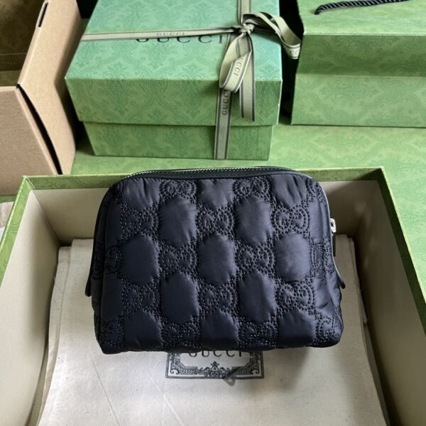 Gucci GG Matelassé beauty case