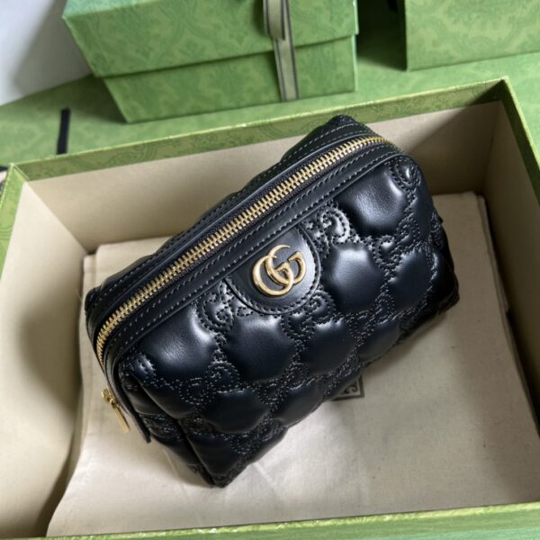 Gucci GG Matelassé beauty case