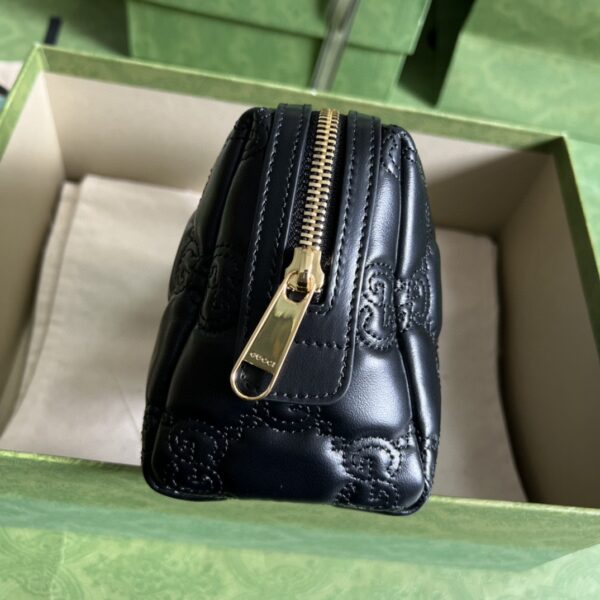 Gucci GG Matelassé beauty case