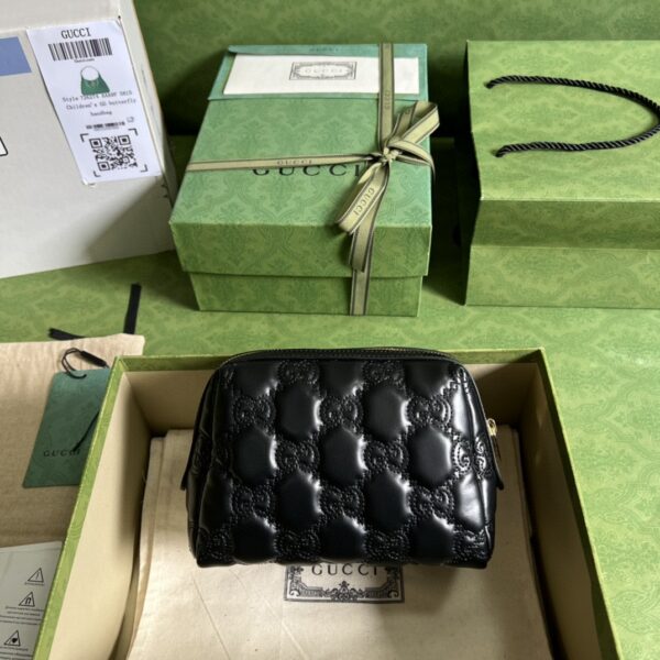 Gucci GG Matelassé beauty case