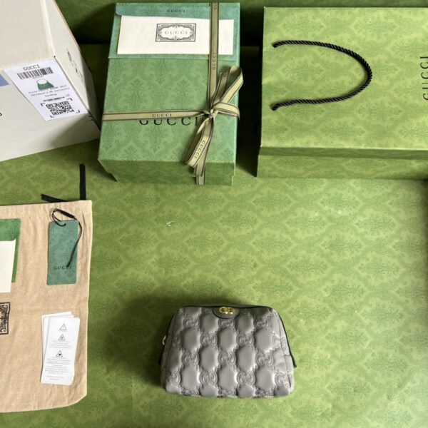 Gucci GG Matelassé beauty case