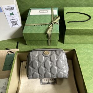 Gucci GG Matelassé beauty case